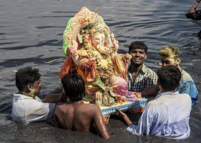 धार्मिक विसर्जन के लिए यमुना में बनेगा विशेष घाट