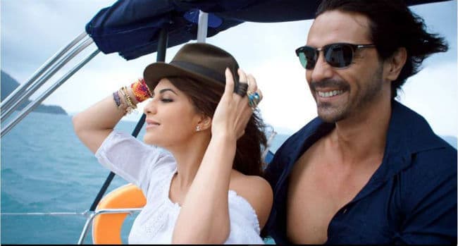 जैकलीन की ''बूंद बूंद...'' बनाम बिपाशा की ''कतरा कतरा...''