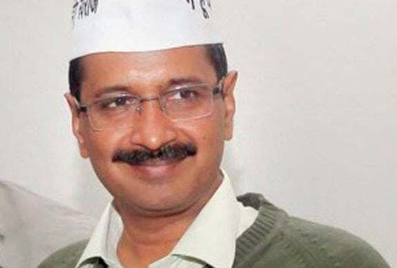 सीएम उम्मीदवार बनने पर केजरीवाल ने किरण बेदी को दी बधाई,कहा- ट्विटर पर अब अनब्लॉक कर दें