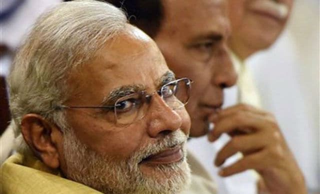 जनजातीय कल्याण की बैठक में मोदी बोले , आदिवासी क्षेत्रों से खत्म हो उग्रवाद