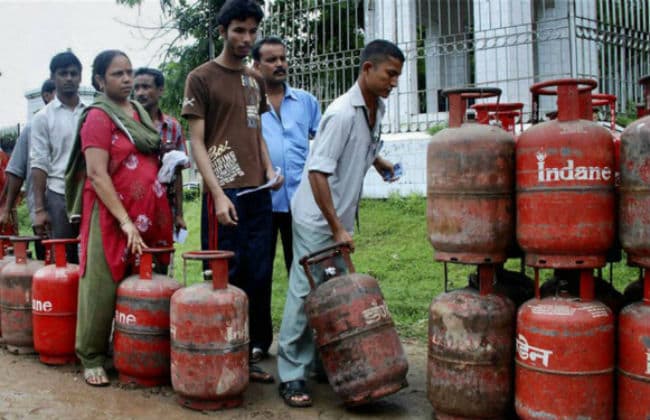 नौ करोड से अधिक ग्राहक जुड़े एलपीजी नकद सब्सिडी योजना से