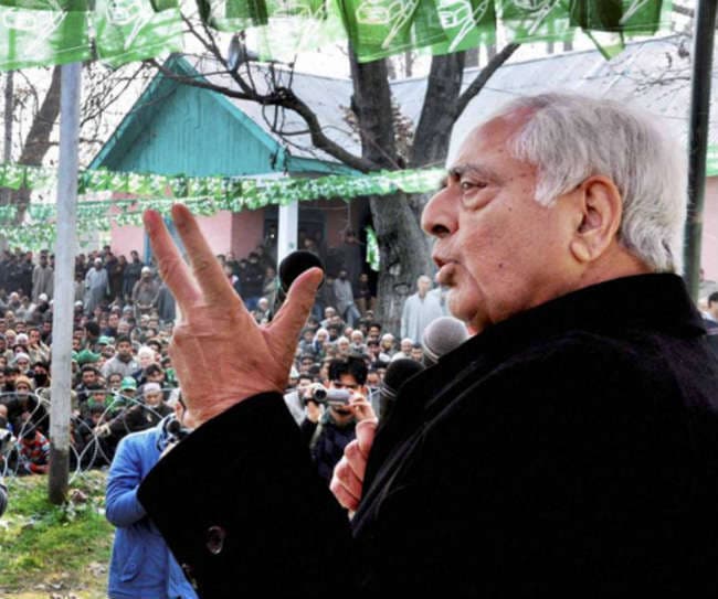 कश्‍मीर में सरकार गठन पर भाजपा के साथ पीडीपी की ट्रैक टू'' वार्ता जारी