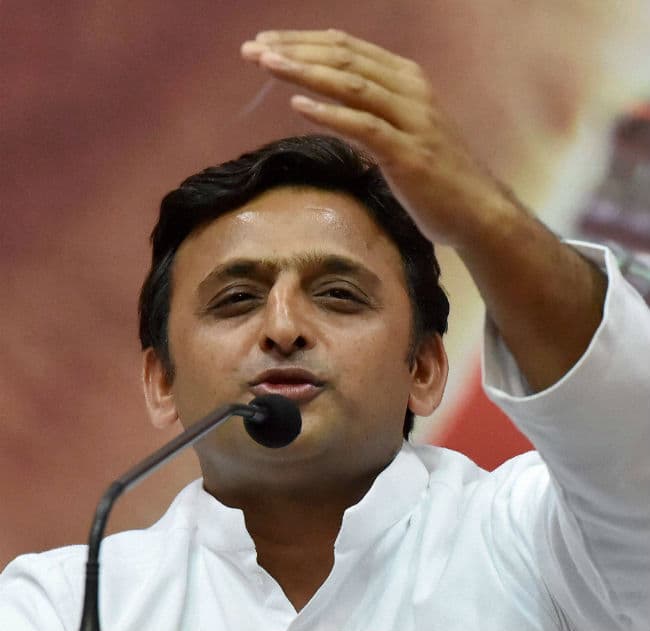 ताज आगरा रैली को हरी झंडी दिखाएंगे अखिलेश