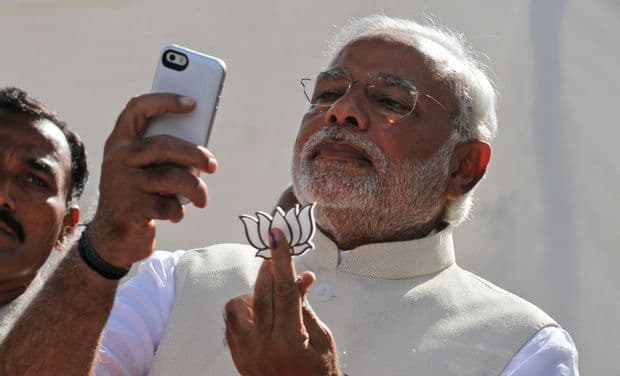 अब कोई भी मुफ्त में मोदी के साथ ले सकता है सेल्फी