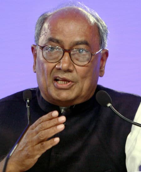 दिग्विजय ने ''घर वापसी'' मुद्दे पर मोदी पर किया कटाक्ष