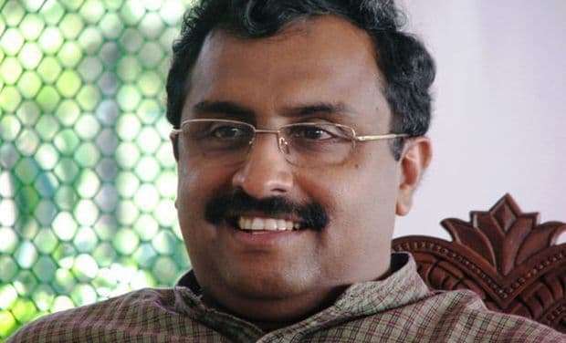 जम्मू कश्मीर में खिलेगा भाजपा का कमल, सरकार के सवाल पर राज्यपाल से मिले राम माधव