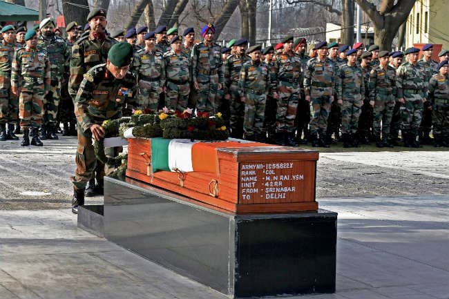 कर्नल राय को दी गयी भावभीनी श्रद्धांजलि, बेटी ने किया ग्रैंड सैल्‍यूट