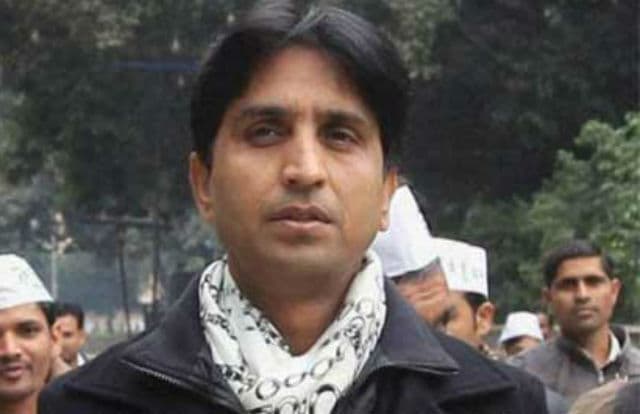 कुमार विश्वास के सेक्सिस्ट कमेंट  को लेकर किरण बेदी ने शिकायत दर्ज कराई