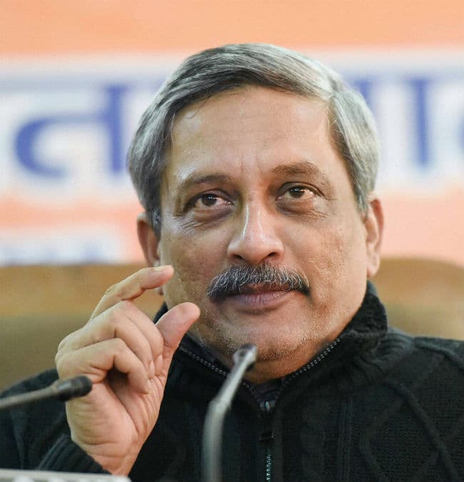 आतंक विरोधी अभियानों में सैनिकों का कम से कम हताहत होना सुनिश्चित होगा : पर्रिकर