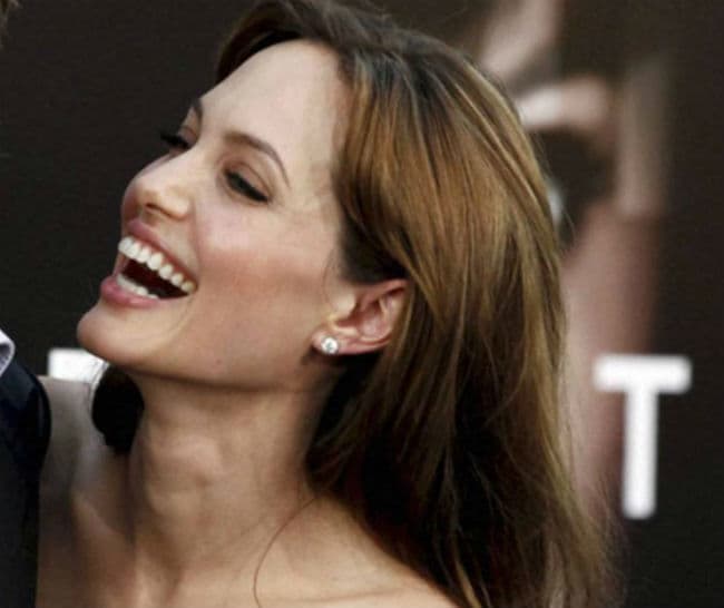 बिल गेट्स व एंजेलिना जॉली सबसे लोकप्रिय शख्स, नरेंद्र मोदी ने दलाई लामा को पछाड़ा