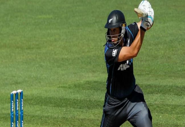 पाकिस्‍तान का सुपड़ा साफ, विश्व कप से पहले न्यूजीलैंड की धमाकेदार जीत