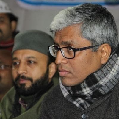 आप ने लगाया आरोप, भाजपा के दबाव में काम कर रही है दिल्ली पुलिस