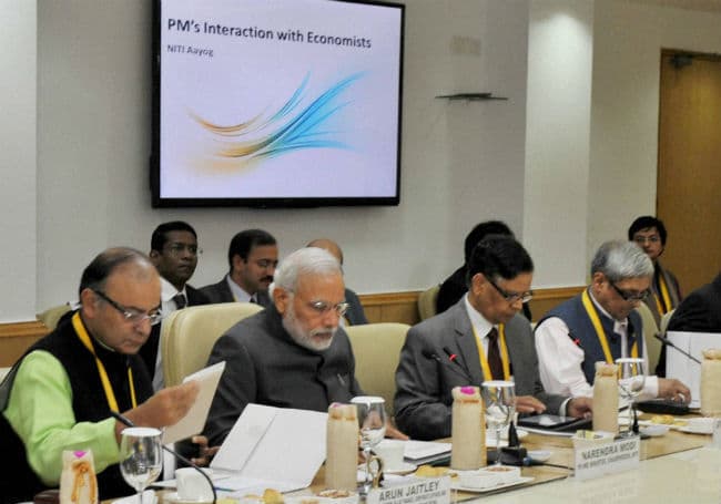 विकास के लिए राज्‍यों के बीच हो स्‍वस्‍थ प्रतिस्‍पर्द्घा : नरेंद्र मोदी