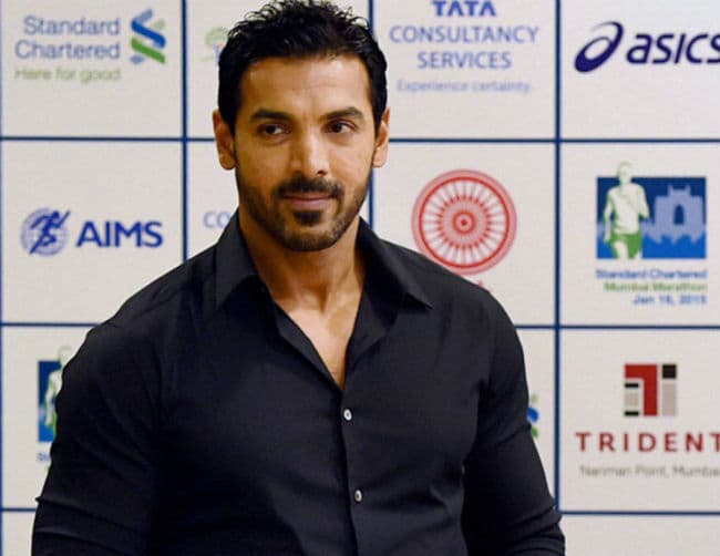 ''Welcome Back'' की शूटिंग के दौरान घायल हुए जॉन अब्राहम