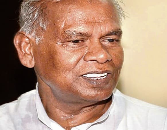 परंपराओं के आधार पर मांझी को विश्वासमत हासिल करने का मौकाः राज्यपाल