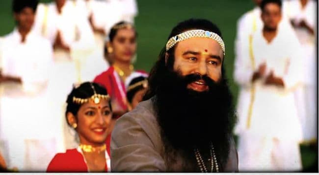 फिल्म रिव्यू ”MSG” : आज के दर्शकों को ध्यान में रखकर बुनी गई है फिल्म