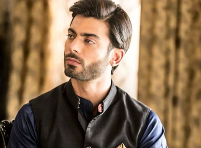 करन की फिल्‍म में ''स्‍टूडेंट'' वरुण नहीं ''खूबसूरत'' फवाद आयेंगे नजर...