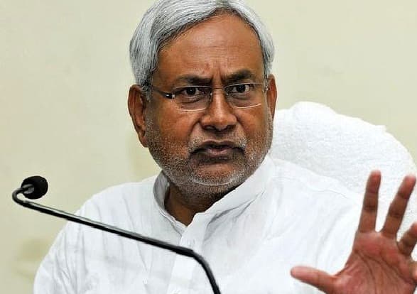 मांझी को महारथी समझना भूल, वे जदयू व सरकार का नाश करने पर तुले थे : नीतीश