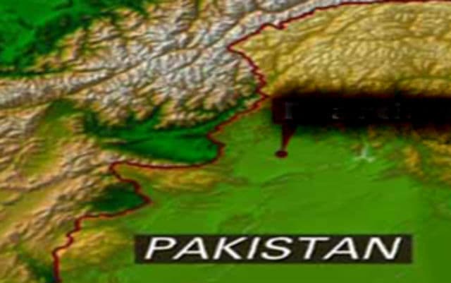 पाकिस्तान : पुलिस परिसर के बाहर धमाका, आठ की मौत