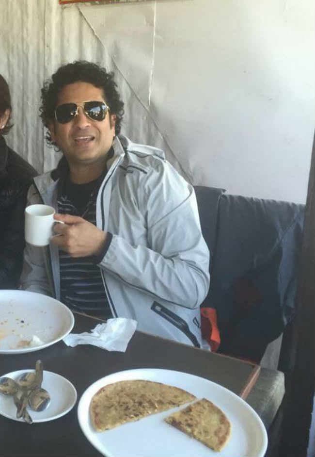 सचिन के साथ लीजिए डिनर का मजा 3000 डालर में