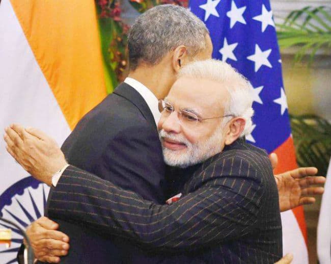 मोदी के विवादास्पद सूट की कीमत 1.39 करोड रुपये पहुंची