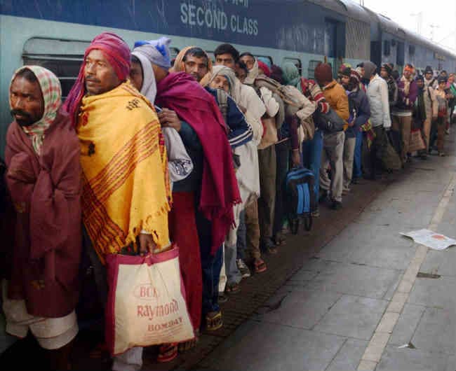 बजट में नहीं घटेगा रेल किराया : मनोज सिन्हा