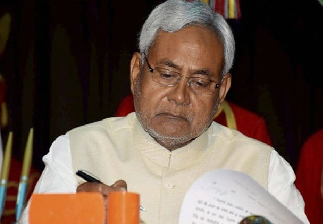 नीतीश के वरिष्ठ मंत्री ने उपमुख्यमंत्री नहीं बनाए जाने पर नाराजगी जतायी