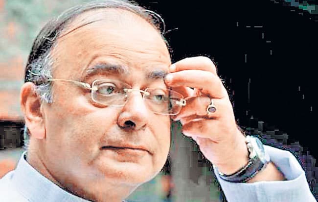 असीम उम्मीदों के बीच संतुलन की चुनौती