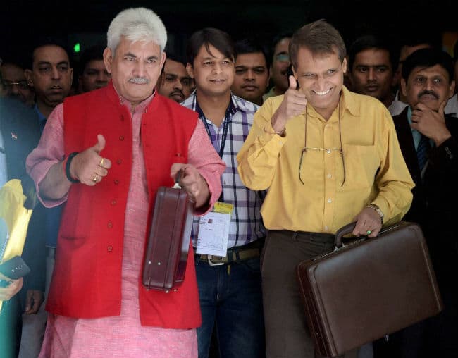 बिंदुवार जानिए, रेलमंत्री सुरेश प्रभु ने कब कौन-सी बड़ी घोषणा की