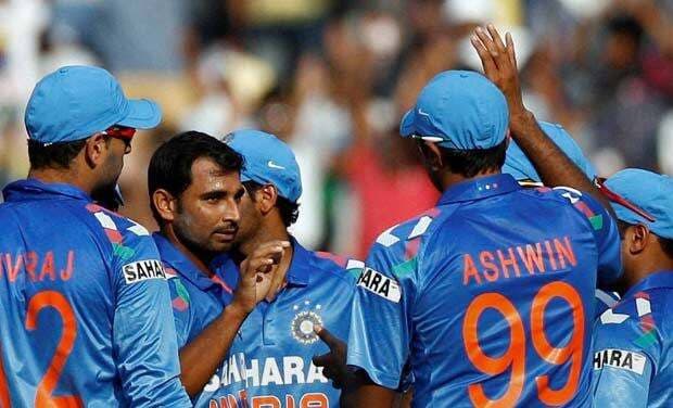 भारत को लगा झटका, घुटने में चोट के कारण UAE के खिलाफ नहीं खेल पाएंगे शमी