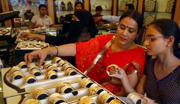आर्थिक सर्वे में सोना से प्रतिबंध हटाने का संकेत, व्यापारियों व ग्राहकों को होगा लाभ