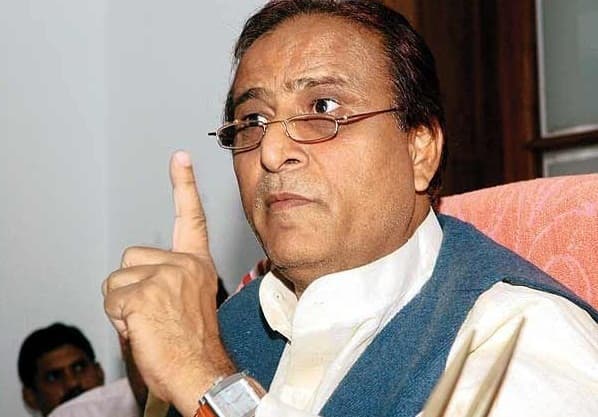 लाभ के दो पदों पर बने हैं आजम खां, हाईकोर्ट ने जवाब के लिए दिया अंतिम मौका