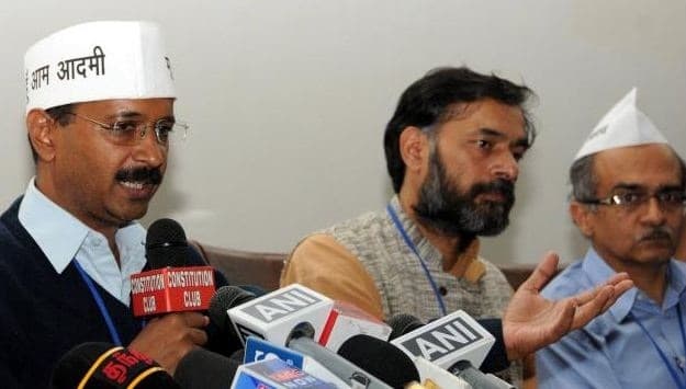 आम आदमी पार्टी में महाभारत, योगेंद्र यादव व प्रशांत भूषण की विदाई लगभग तय