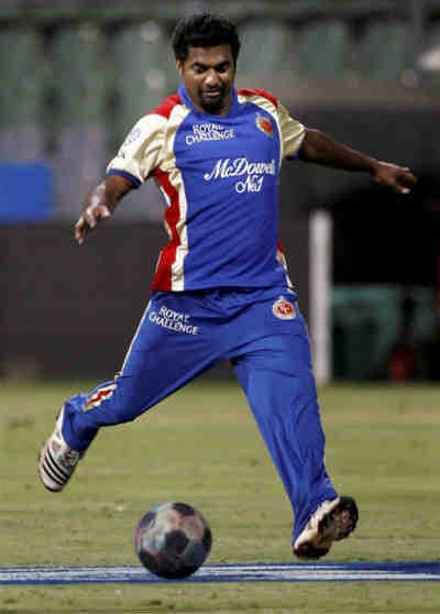 मुरलीधरन ने चोटिल रंगाना हेराथ के स्वस्थ होने की कामना की