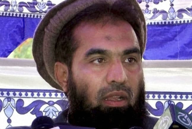 पाकिस्‍तानी जेल में मुम्बई हमले का मास्‍टरमाइंड लखवी बिता रहा है शानदार जिंदगी