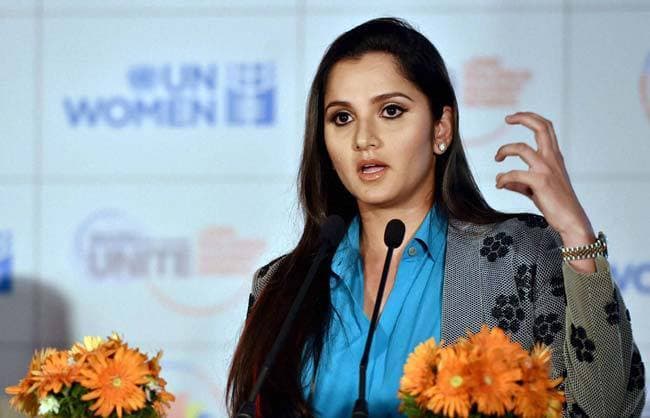 सानिया मिर्जा ने मार्टिना हिंगिंस के साथ बनायी जोड़ी