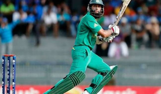 अमला ने कोहली को पछाड़ा, फास्‍टेस्‍ट 20 सेंचुरी का रिकॉर्ड बनाया