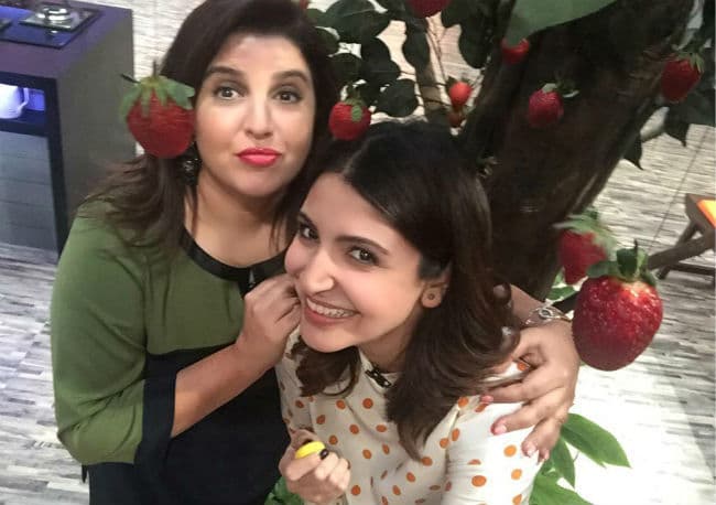 ''फराह की दावत'' का लुत्‍फ उठा रही है जगत-जननी अनुष्‍का शर्मा