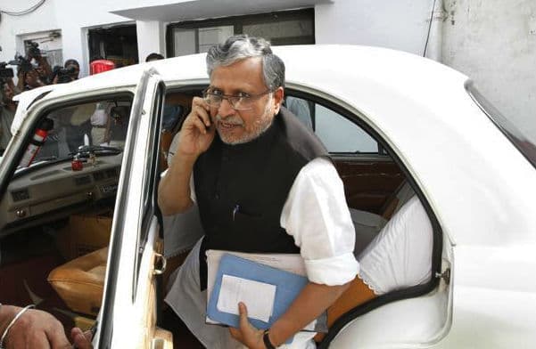 सरकार खजाना नहीं भरे जनता का रखे ख्याल: मोदी