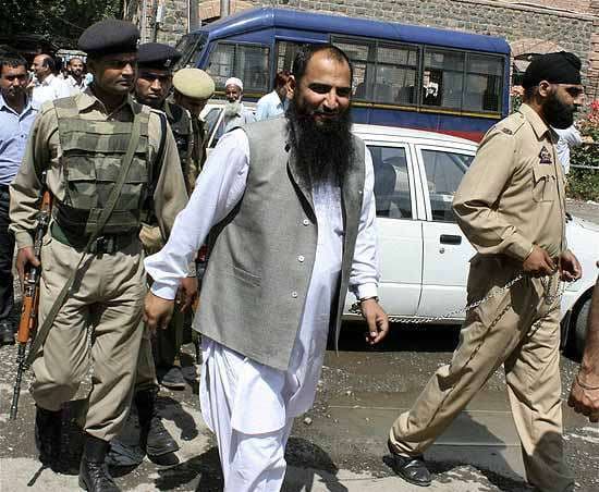 सरकार गठन से पहले लिया गया मसरत आलम की रिहाई का फैसला !