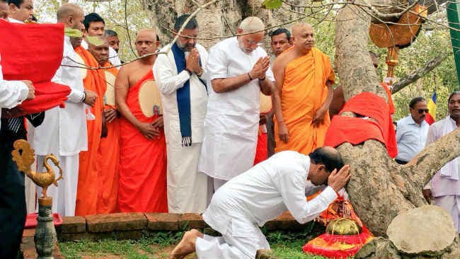 भारत का मजबूत आर्थिक साझेदार बन सकता है श्रीलंका: नरेंद्र मोदी