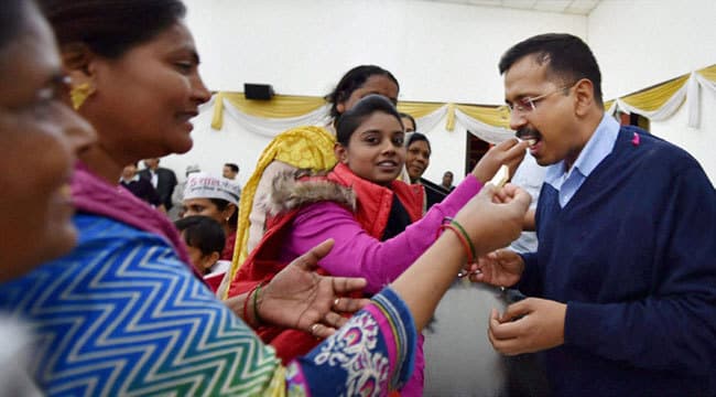 अलग नहीं रह गयी है ''आप''