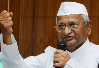 हजारे ने भूमि विधेयक के खिलाफ दिल्ली तक अपना मार्च स्थगित किया