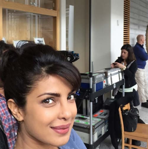 अमेरिका में क्‍वांटिको बोलने की ट्रेनिंग ले रही हैं देशी गर्ल प्रियंका