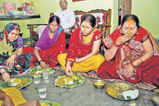 चैती छठ महापर्व शुरू, व्रतियों ने की सूर्य की उपासना, नहाय खाय के साथ, खरना आज