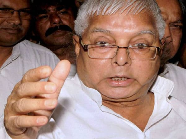 लालू ने कहा, भाजपा को रोकने के लिए जदयू को ठेल रहे