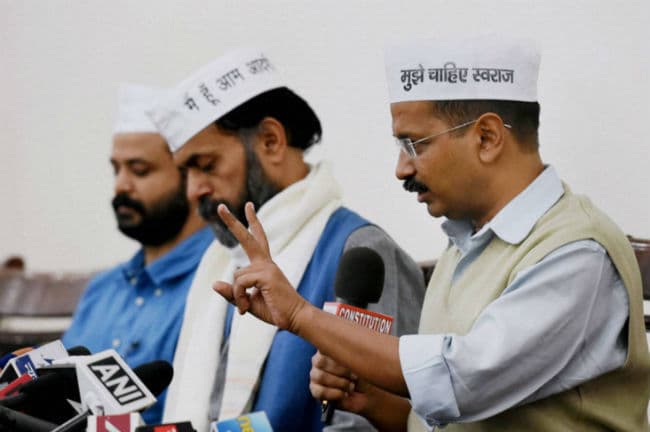 पढ़ें योगेंद्र यादव ने केजरीवाल को क्या लिखा पत्र में