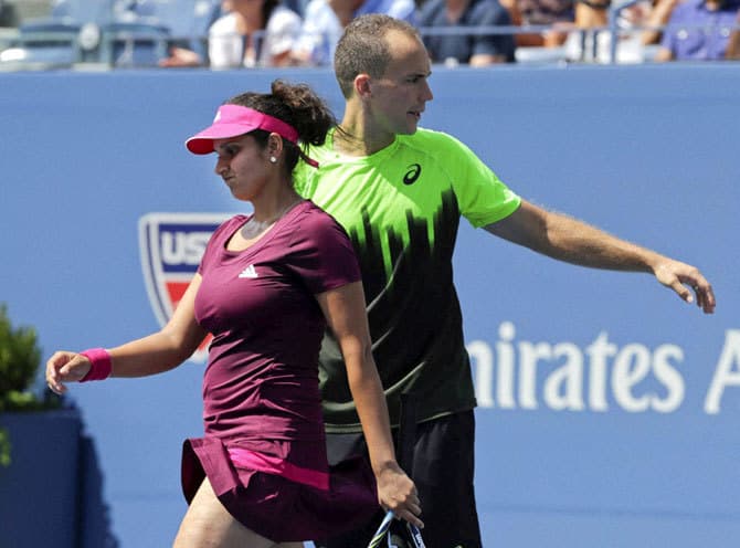 मियामी ओपन के सेमीफाइनल में पहुंचीं सानिया मिर्जा और मार्टिना हिंगिस