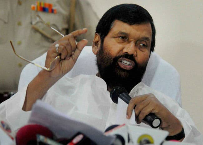 देश में अनाज और चीनी की कोई कमी नहीं : रामविलास पासवान