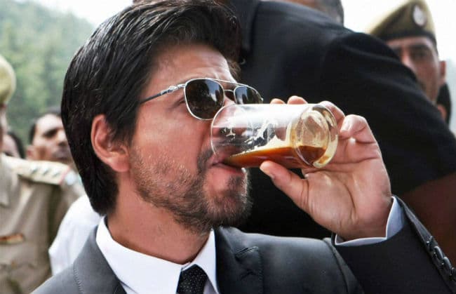 मुबंई के चॉल में शाहरुख खान